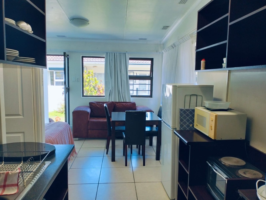 7 Bedroom Property for Sale in Berea Eastern Cape